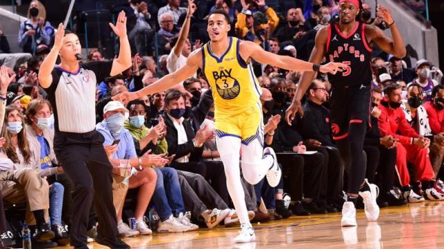 1637568039262024822.jpg Jordan-Poole-Getty-1236722030.jpg